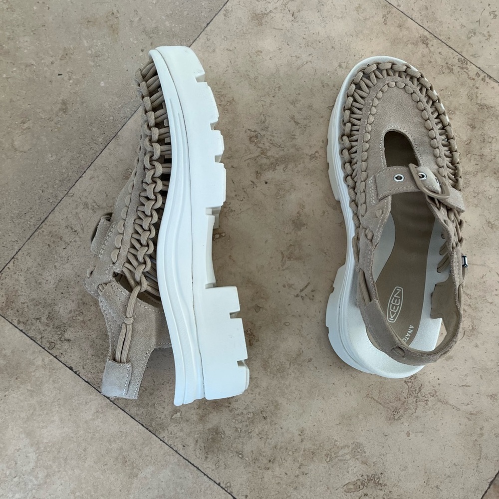 KEEN Uneek Mary Jane Sneakers - Picture 2 of 4